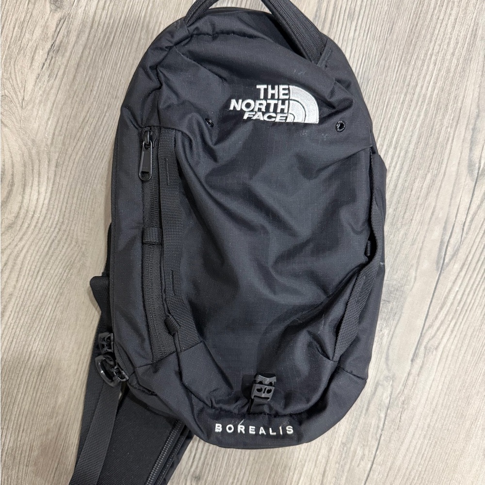 The North Face Borealis Sling Backpack in Black
